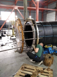 Отвод-гаситель 90гр. сварной ПЭ100 1400 SDR26